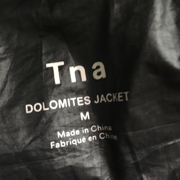 Aritzia 🖤 Dolomites jacket - thin wind breaker - Picture 4 of 6